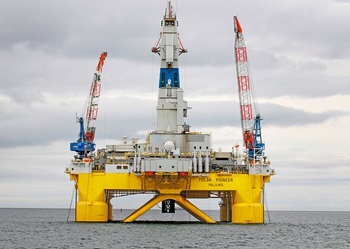 Shell's drilling platform Pacific Pioneer in the Chukchi Sea (Photo courtesy Shell Oil)