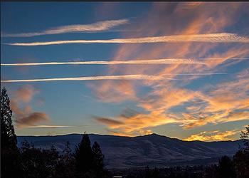 contrails