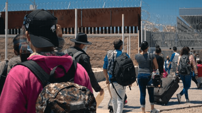 Migrants US-Mexico border