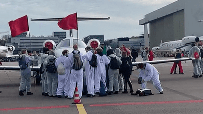 Demonstration Schiphol