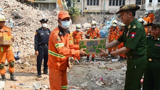 MyanmarReliefMilitary Myanmar military & quake responders