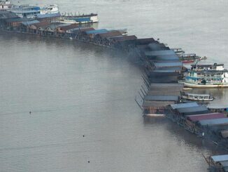gold miners' boats Maeira River