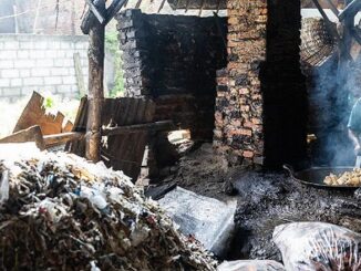 Burning plastic Indonesia